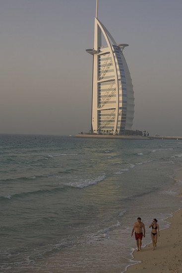 460>_2162135